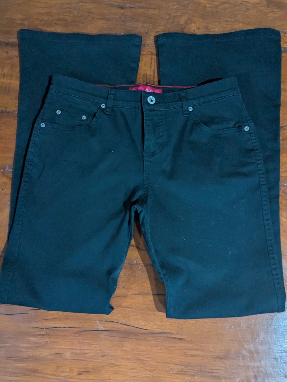 Glo Black Mid rise Jeans Sz 9/ 31" InseamNWOT